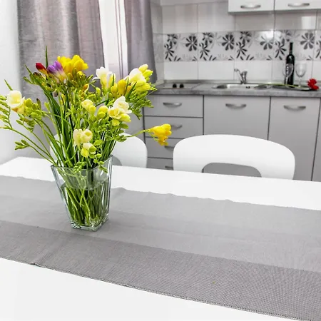 Appartement Kaja - Right Next To The