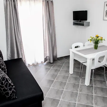 Kaja - Right Next To The Apartman