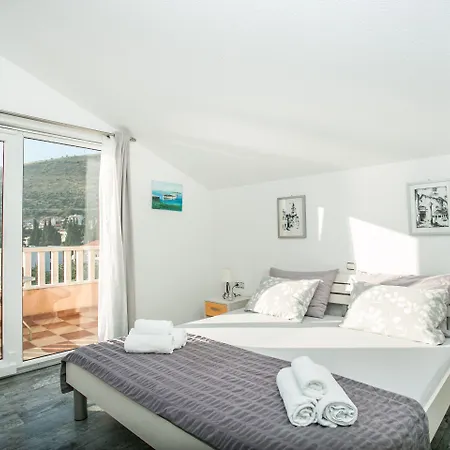 Apartman Kaja - Right Next To The