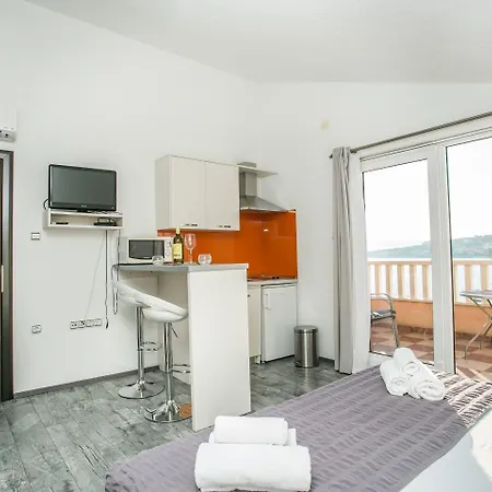 Kaja - Right Next To The * Trogir