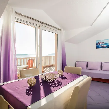 Kaja - Right Next To The Apartman