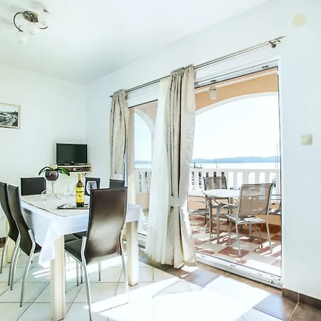 Apartman Kaja - Right Next To The