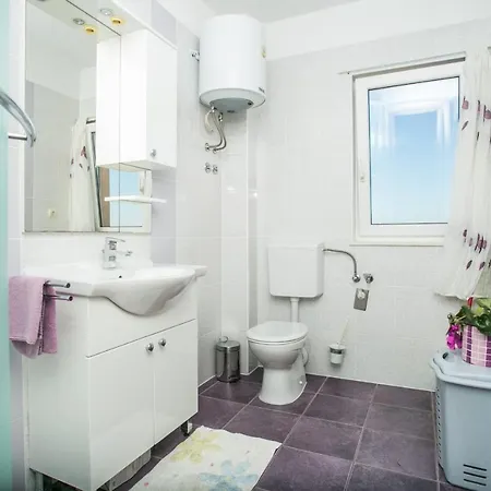 Kaja - Right Next To The Apartman *