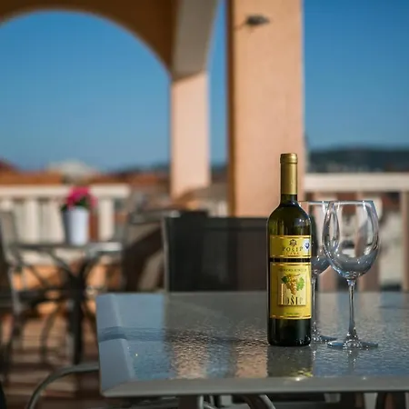 Kaja - Right Next To The