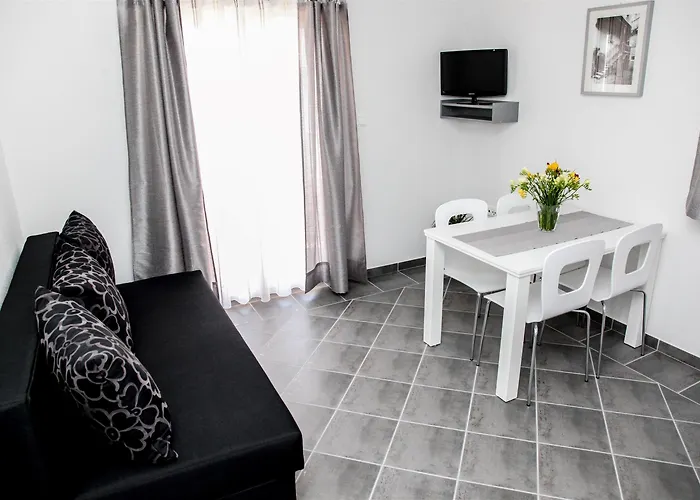 Kaja - Right Next To The Appartement