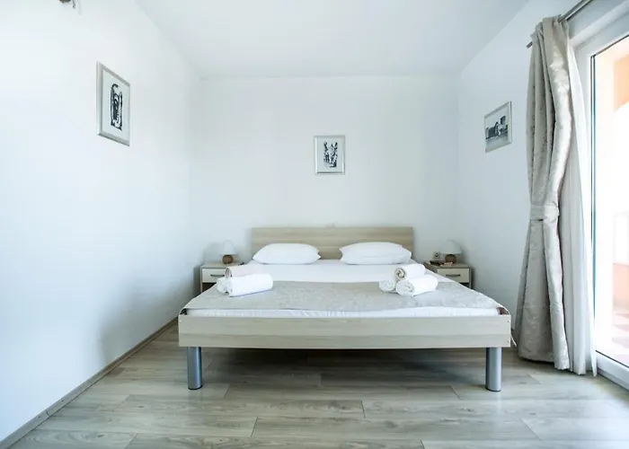 Apartman Kaja - Right Next To The *