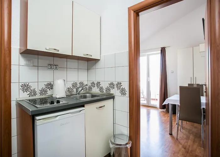 Apartman Kaja - Right Next To The Trogir