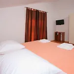 Apartment Kaja - Right Next To The