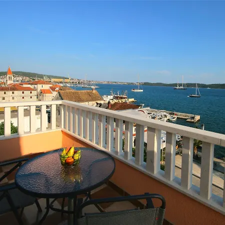 Apartment Kaja - Right Next To The