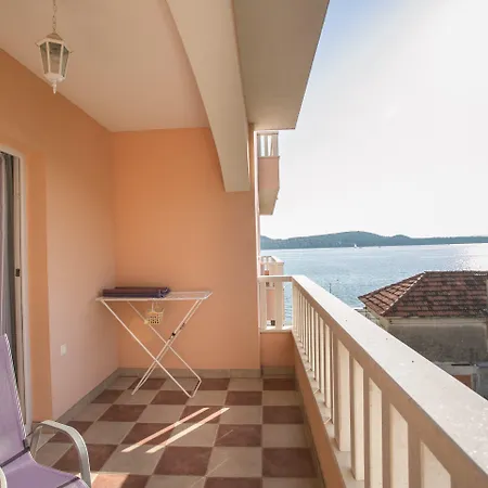 Apartment Kaja - Right Next To The *