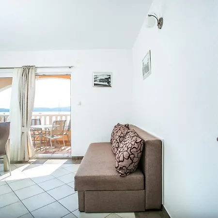 Kaja - Right Next To The Apartment Trogir