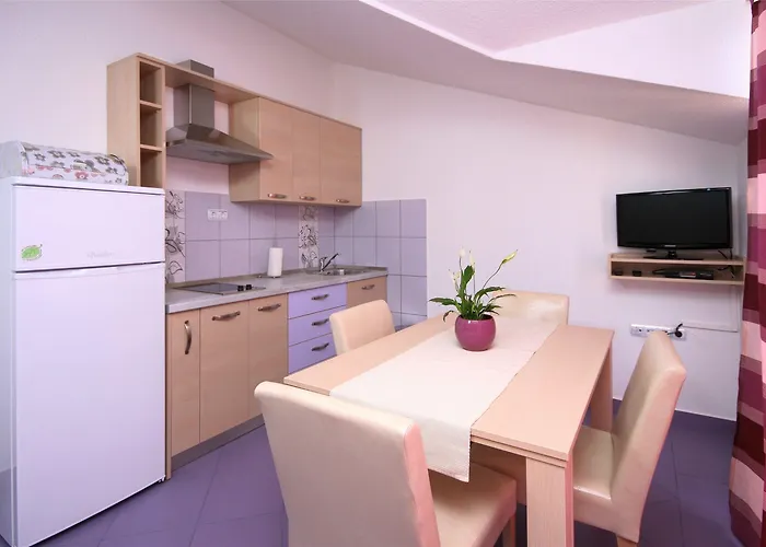 Kaja - Right Next To The Apartament