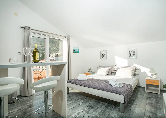 Kaja - Right Next To The Apartament *