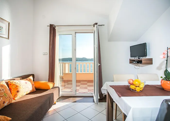 Kaja - Right Next To The * Trogir