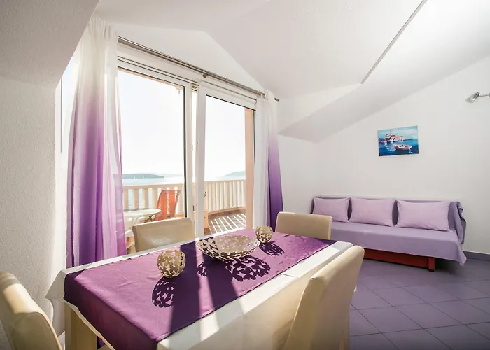 Kaja - Right Next To The Apartament