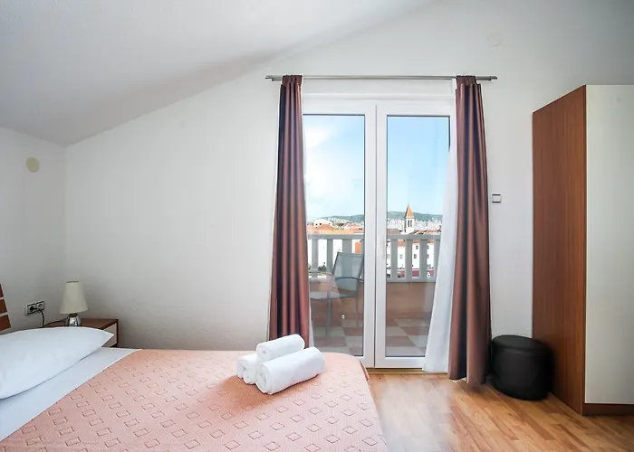 Kaja - Right Next To The * Trogir