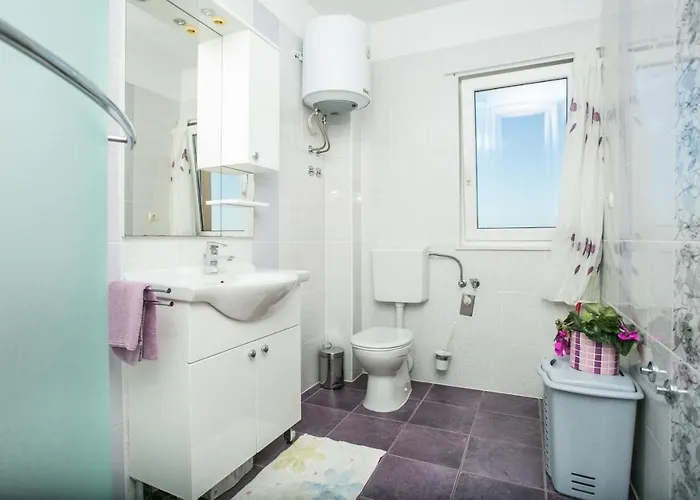 Kaja - Right Next To The Apartament *